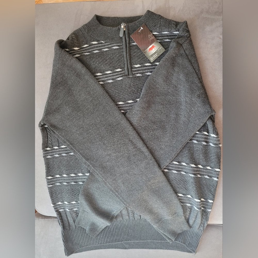 Sweater - Picture 3 of 6